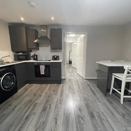 Mays Apartments - 147-153 Mill Street, Free Parking, 5 Minute Walk To Baltic Market And City Centre - Apartments Sleep 1-6 Guests Liverpool Exteriör bild