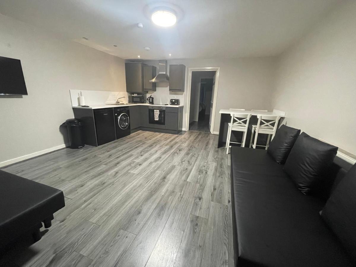 Mays Apartments - 147-153 Mill Street, Free Parking, 5 Minute Walk To Baltic Market And City Centre - Apartments Sleep 1-6 Guests Liverpool Exteriör bild